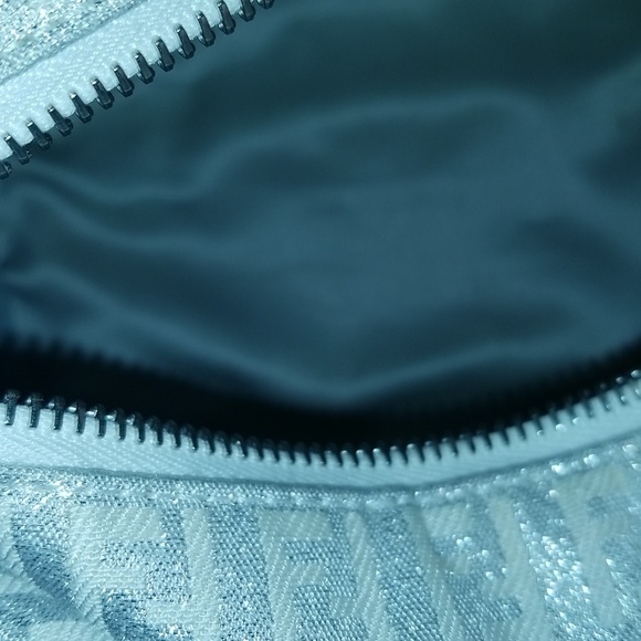 FENDI Nano - Picture 7 of 8